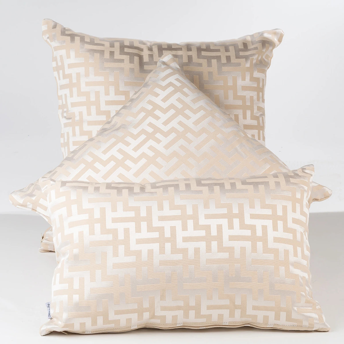 TRIS CUSCINI ARREDO TRENDY 40X40/50X50/30X50 - VIA ROMA 60